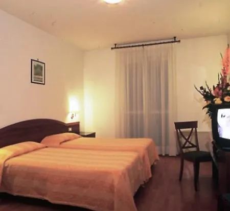 فندق Park Venezia 3*