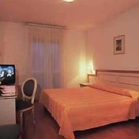 فندق Park Venezia سترا