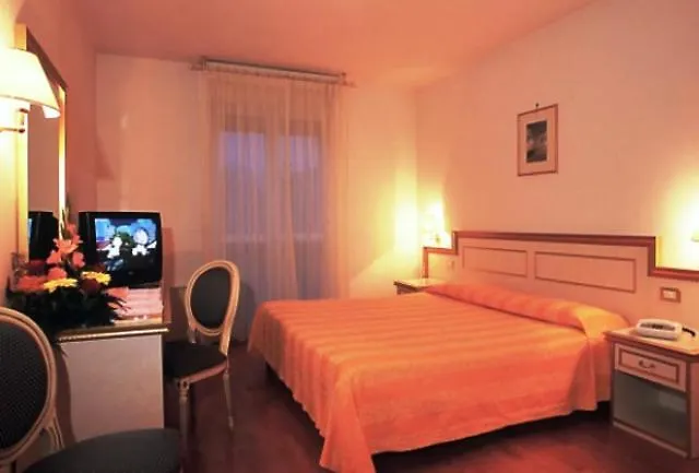 Park Venezia 3*